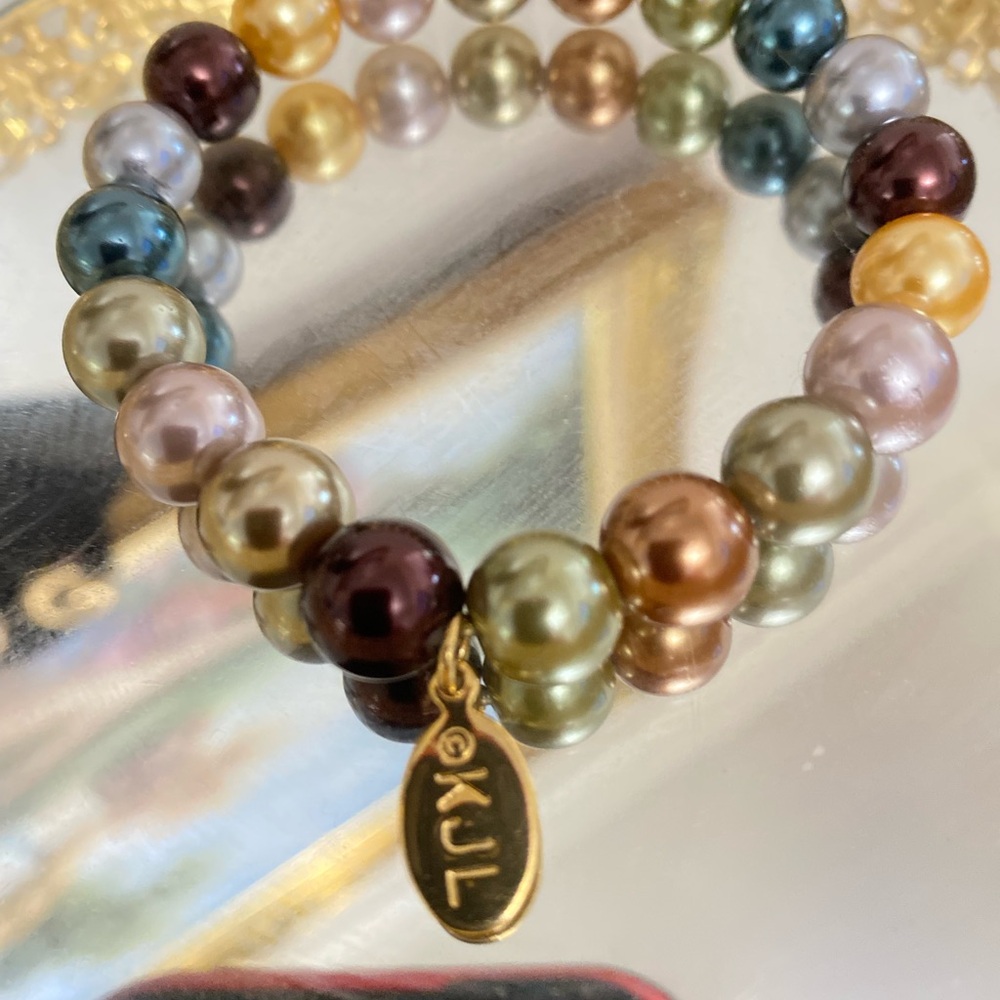 KJL Multicolor Pearl Stretch Bracelet - Picture 3 of 5